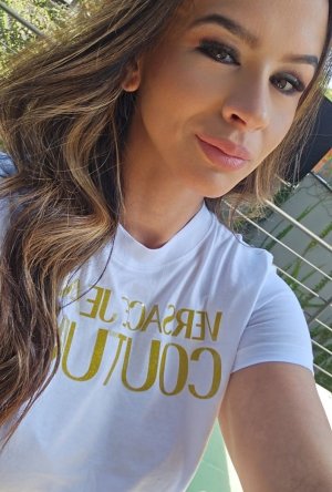 Larissa – Sexdating, Sex Hrvatska, Gole Hrvatice – Pula